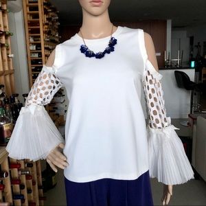 WHY Dress White Cold Shoulder Top, M